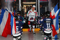 SZ_OneLastDance_0308