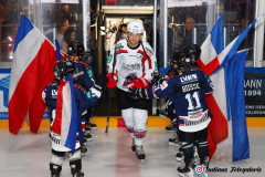 SZ_OneLastDance_0320