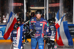 SZ_OneLastDance_0354