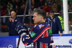 SZ_OneLastDance_0691