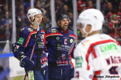 SZ_OneLastDance_2706