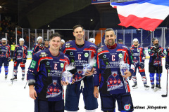 SZ_OneLastDance_3293