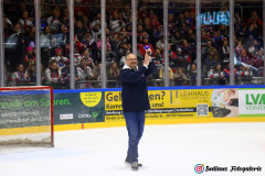 SZ_OneLastDance_3451